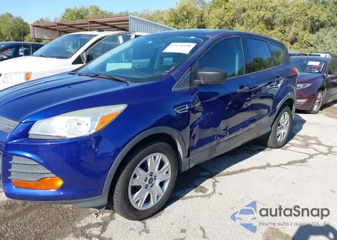 2014 Ford Escape S z USA, uszkodzony, nr VIN 1FMCU0F74EUA12802